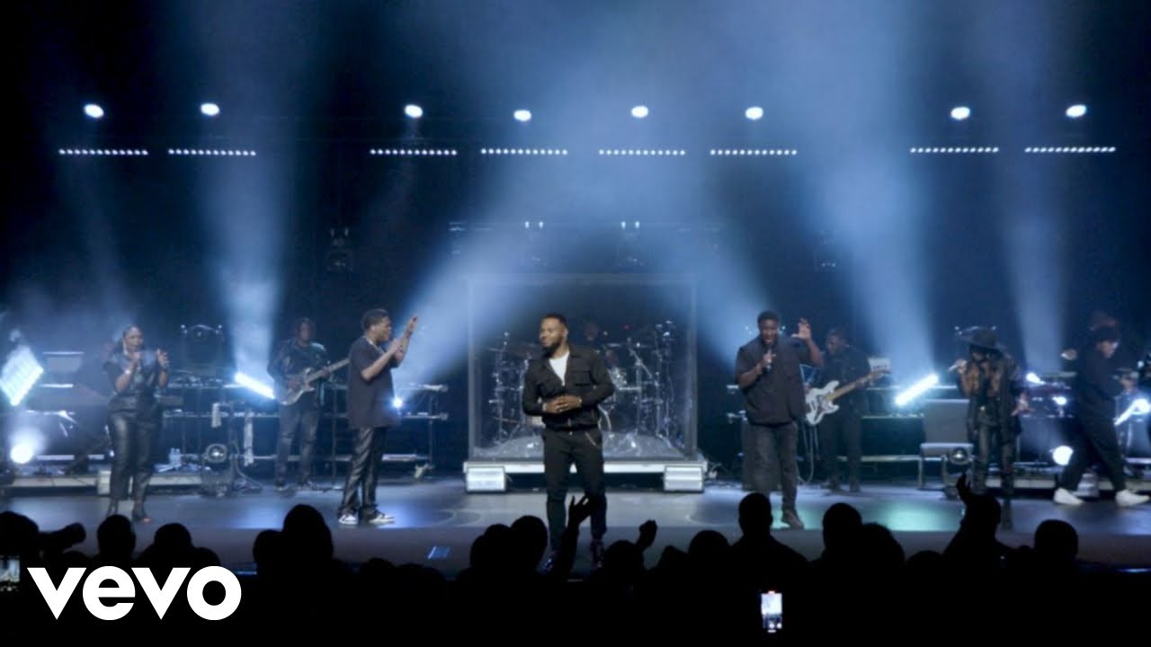 Todd Dulaney Performs 'No Weapon' Live 🎶 | Uplifting Gospel Worship