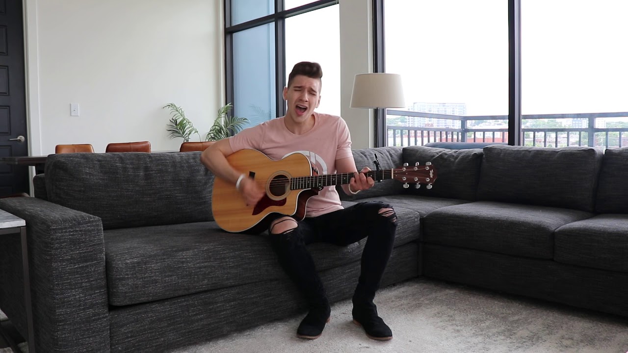 Joe Hanson Covers 'Look What God Gave Her' 🎶