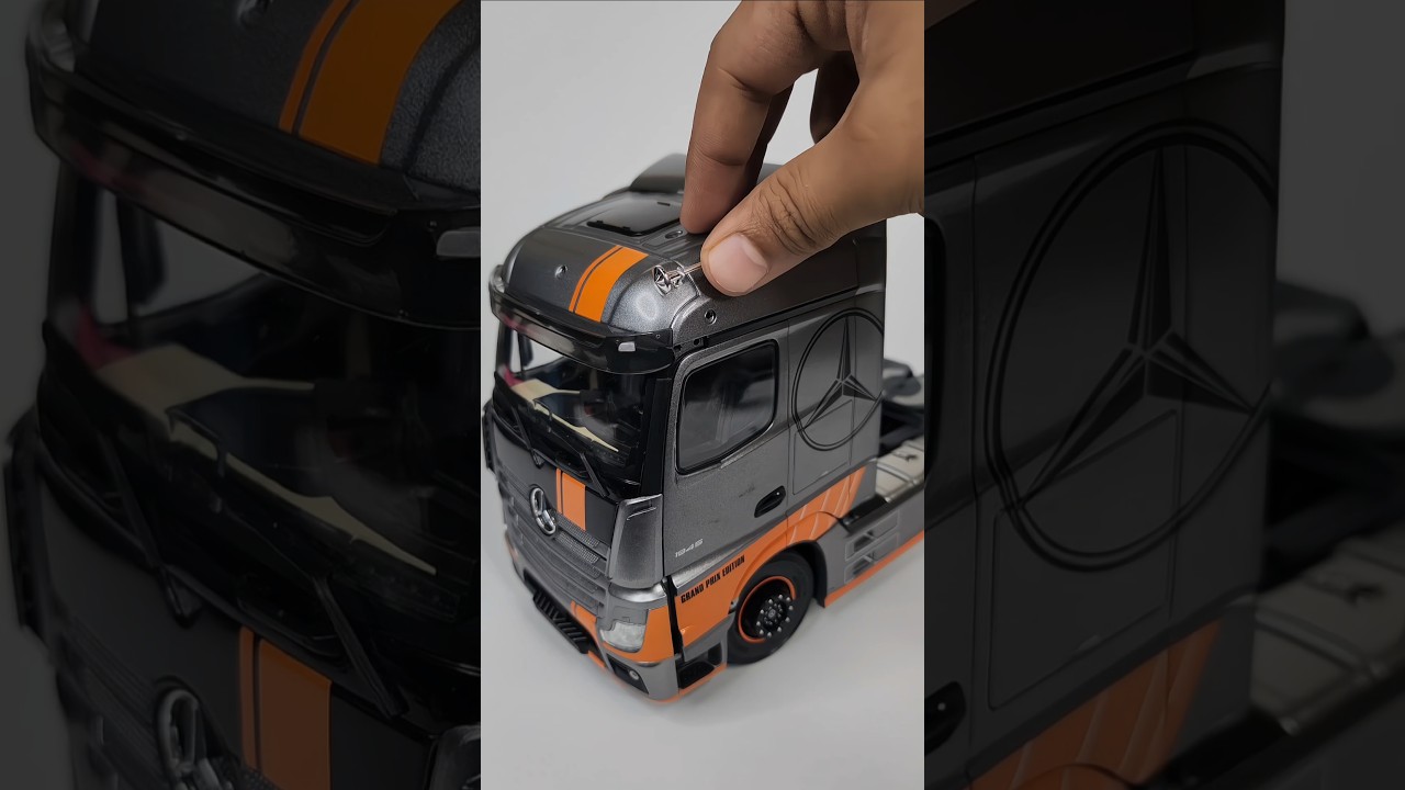 Unboxing the Heavy Mercedes-Benz Actros L 🚛