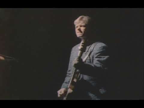 Chicago - Hard Habit To Break (Official Music Video)