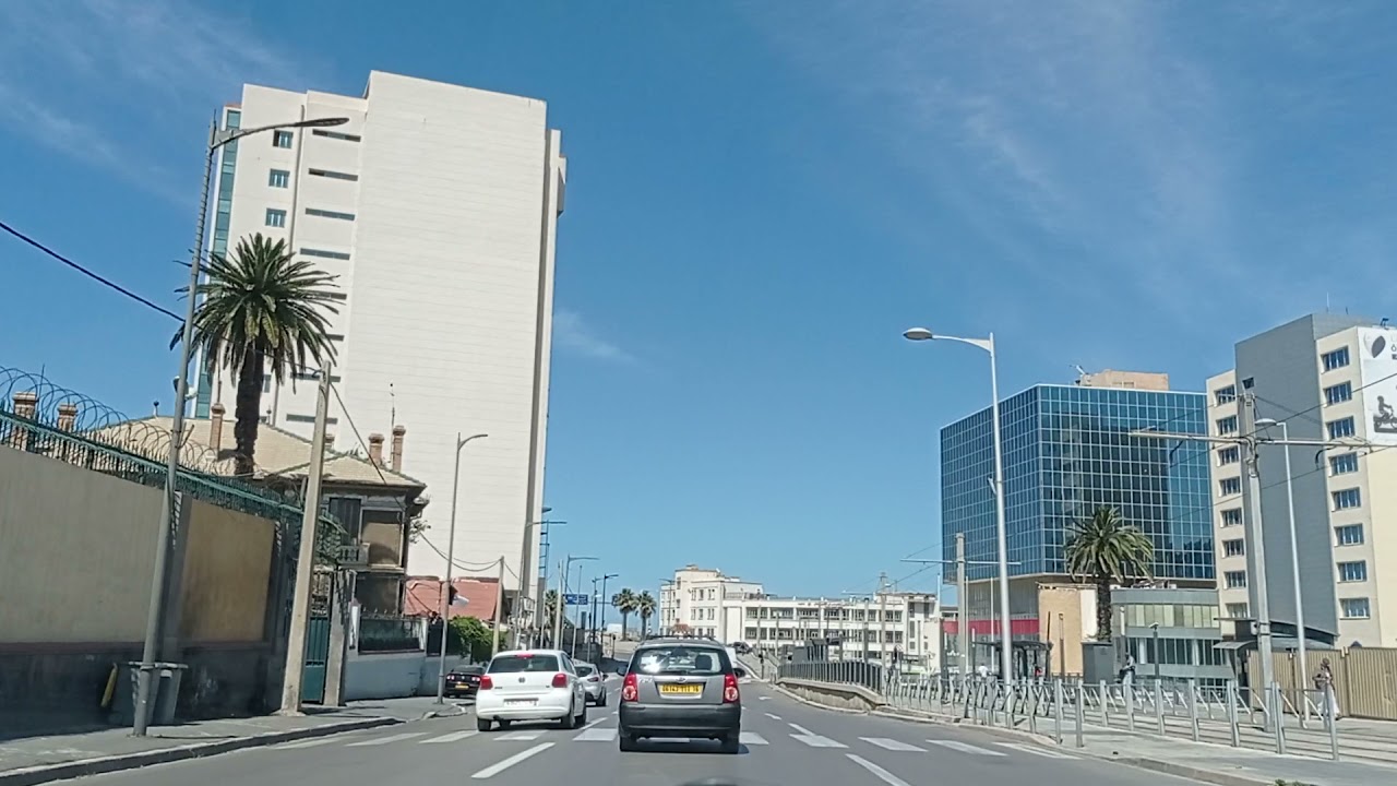 Driving from El Madania to El Harrach 🚗