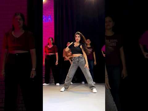 Taras - Munjya | DC : Sagar Chand | Dance Ft. Palak Chandani | The Euphoria Studio #taras #dance