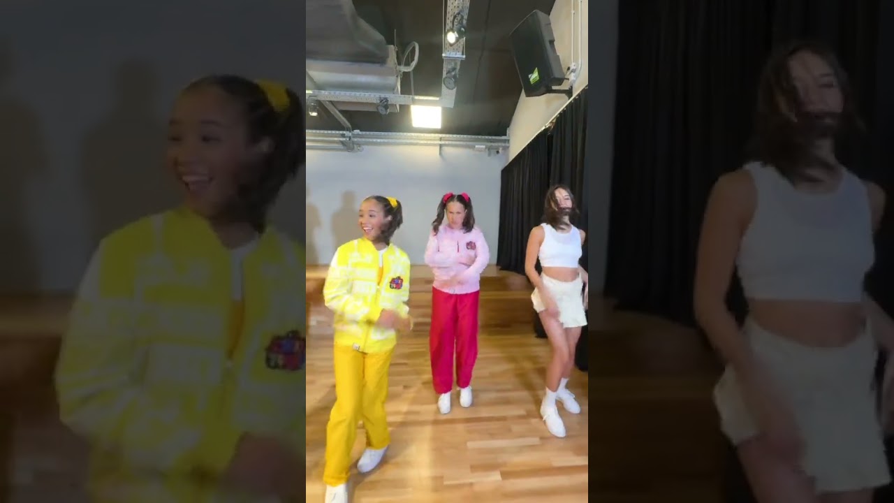 Emotihadas feat. @MargaritaSiTeQuiere #trendingshorts | Música para niños | @ChikiToonz