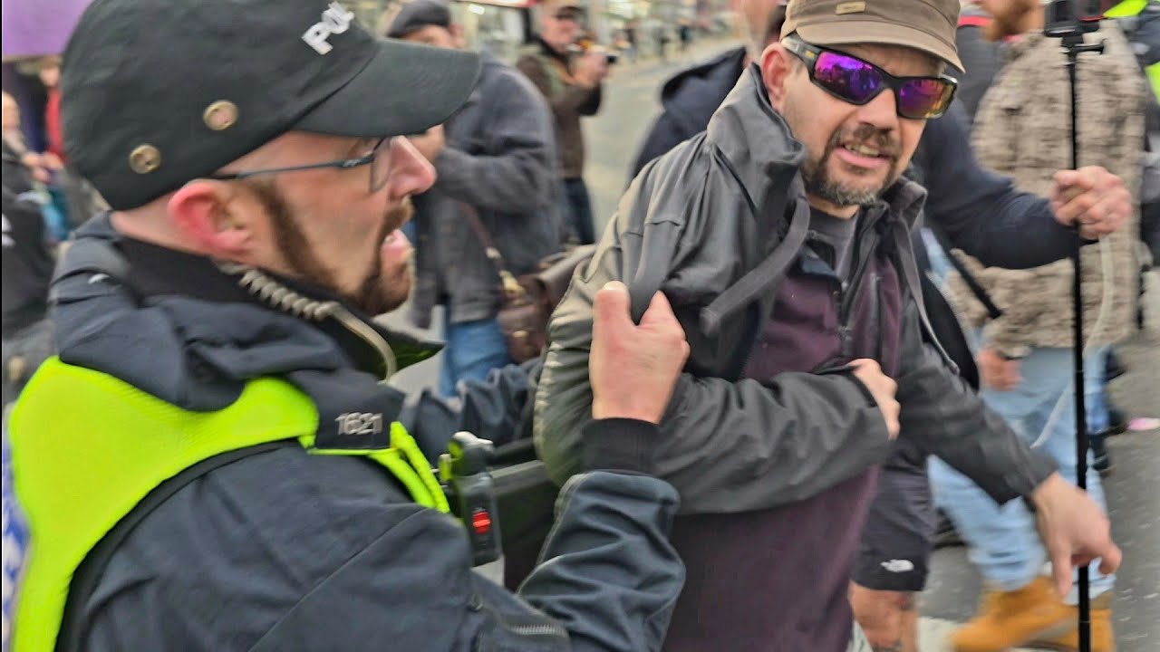 Epic Clash in Sheffield: ANTIFA vs UKIP Caught on Camera 🎥