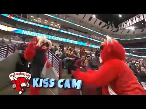 Kiss Cam Meme 😂