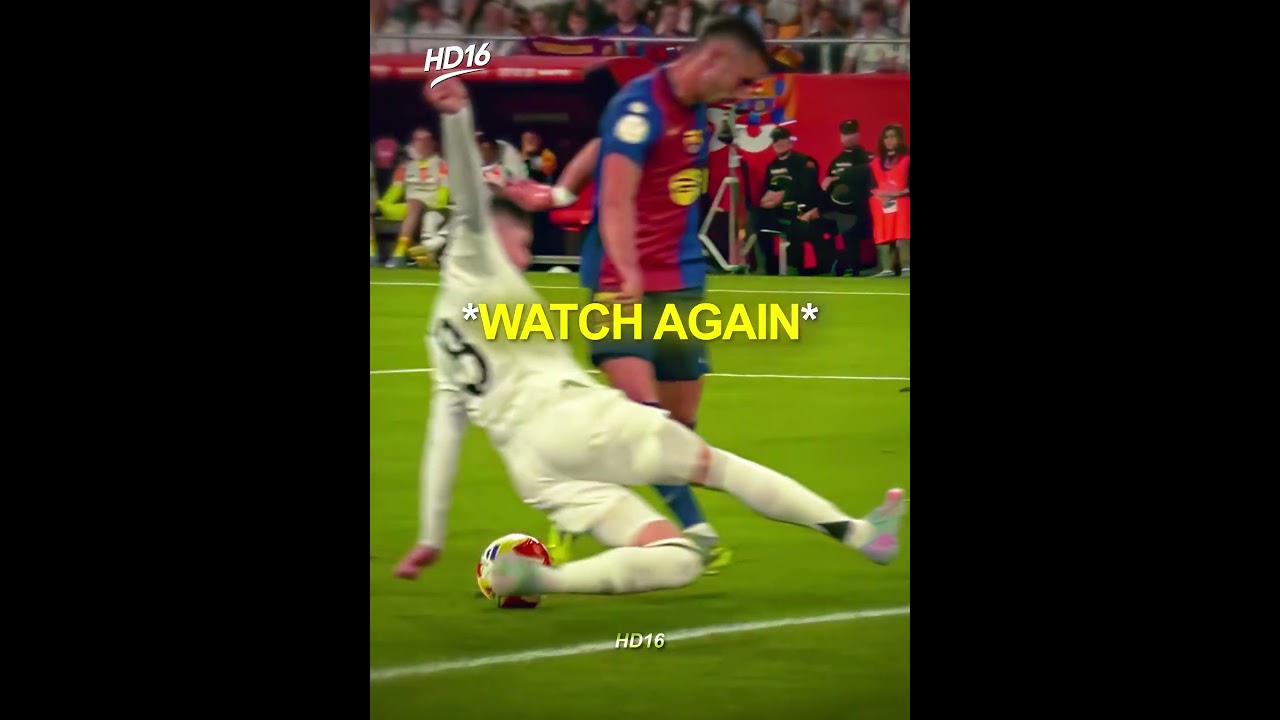 Real Madrid VS Barcelona With Penalty 😲