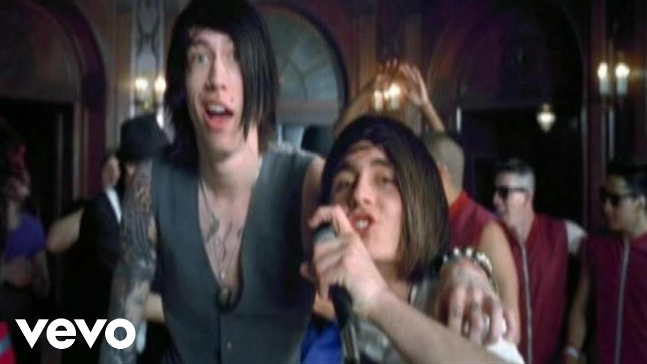 Metro Station - Shake It (Official Music Video)