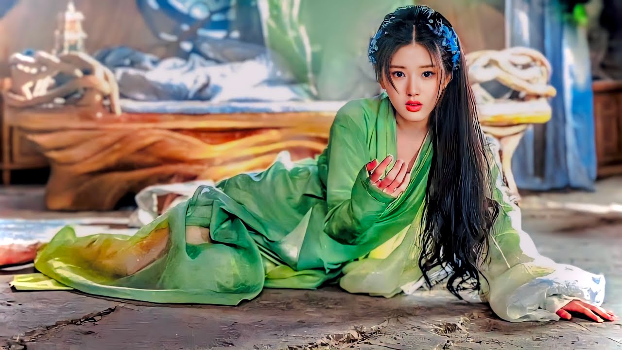 فتاة كيوته تتعرض للخطف وتُستخدم في الإغراء 😱