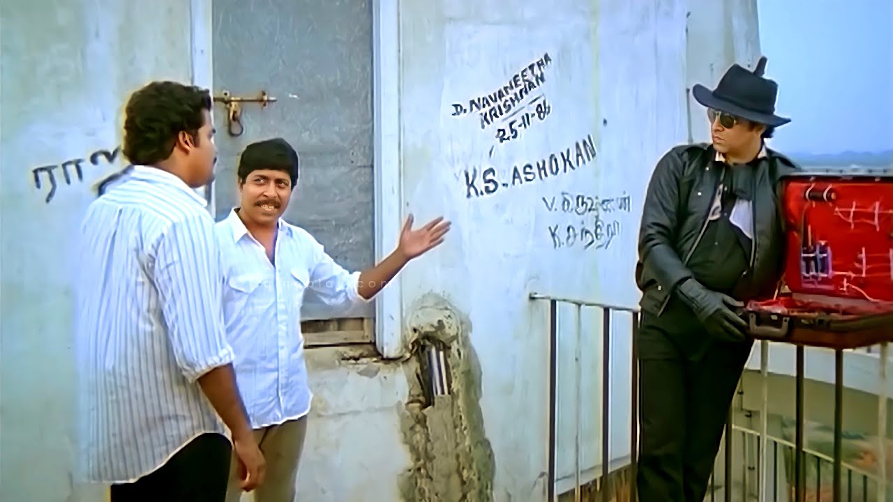 പ്രഫഷണൽ കില്ലർ ചിരിയുടെ ബോംബ് 💥 | Captain Raju & Mohanlal