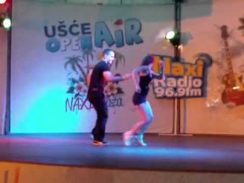 SALSA... PURE IMPROVISATION - AL CENTRO