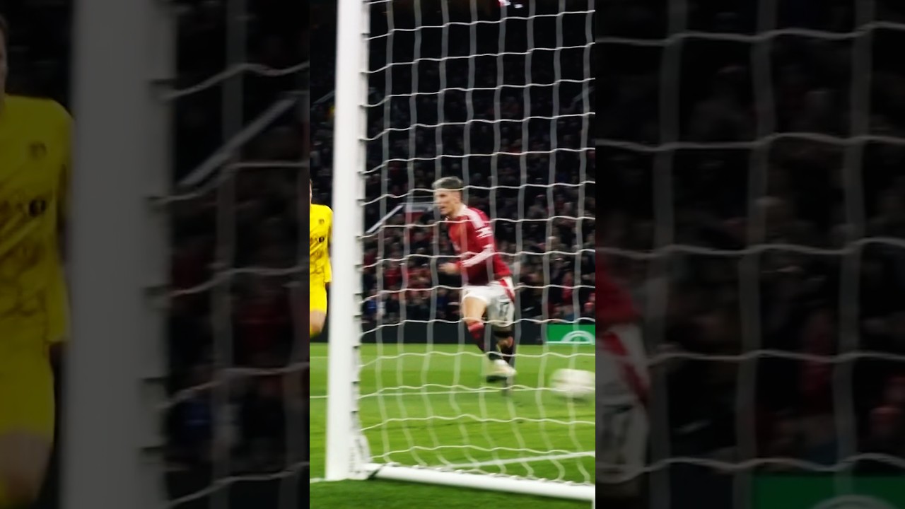 Unbelievable No-Look Goal by Garnacho! ⚽