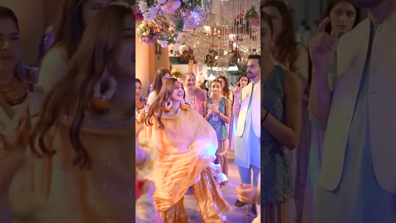 Kubra Khan & Gohar Rasheed's Stunning Mayoun Dance Performance π