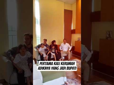 Pertama kali Raffi datang kerumah adiknya yang jadi bupati di bandung barat