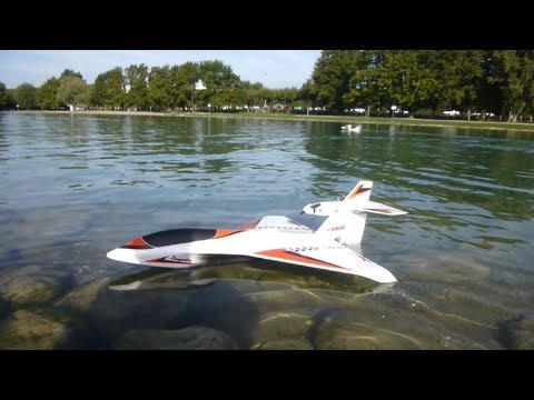 HYDRAVION DRAGONFLY RC aéromodélisme sur le lac d'Annecy