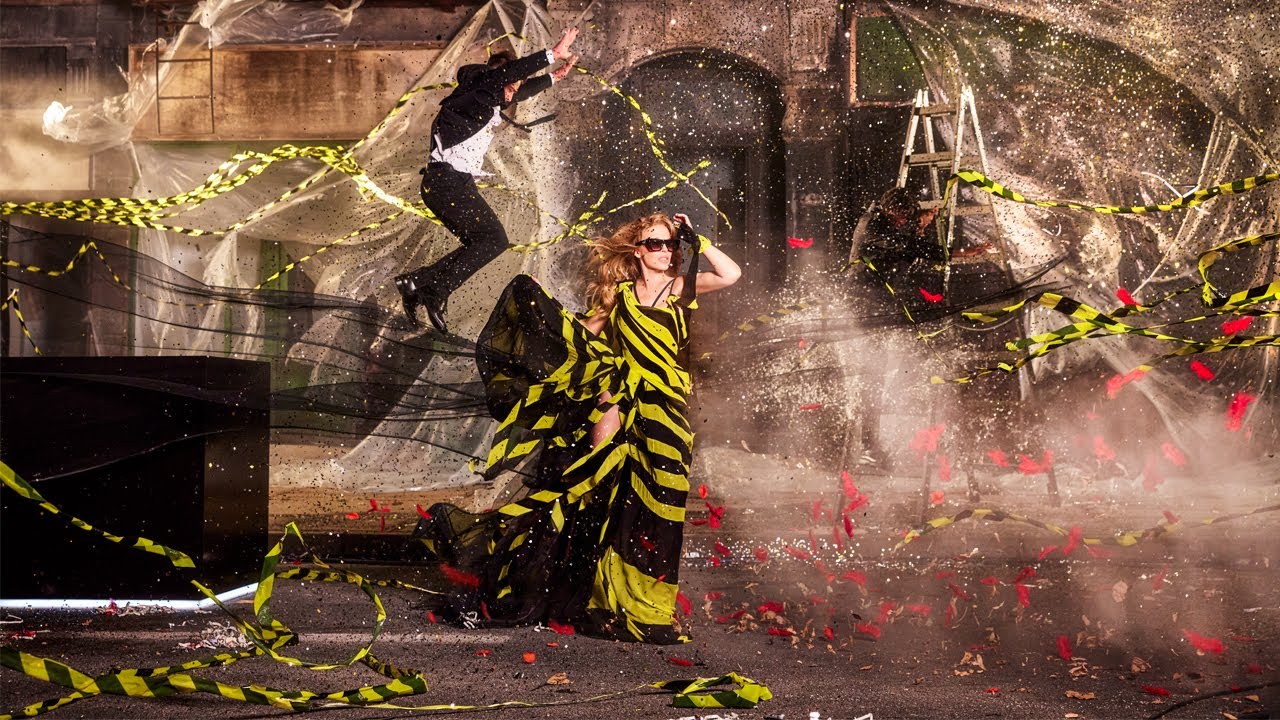 Kylie Minogue - Lights Camera Action Official Video đŹ