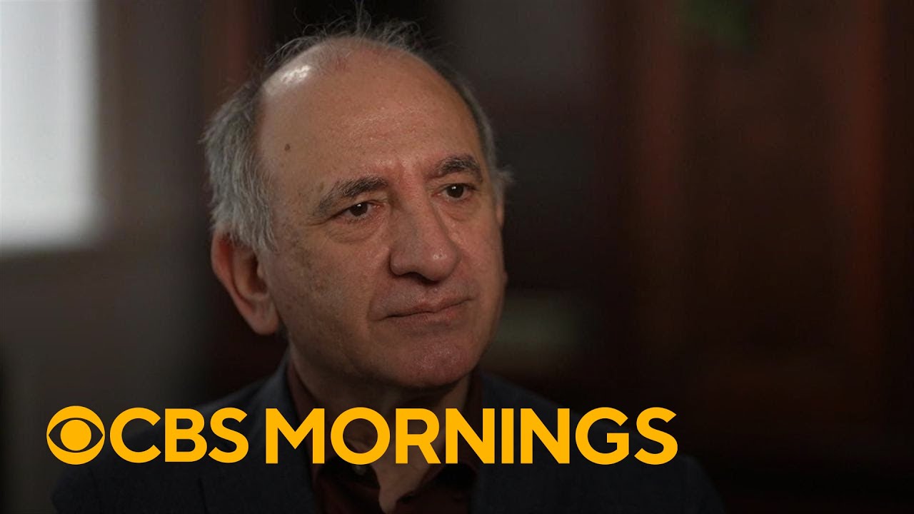 "Veep" creator on comparisons between Kamala Harris and Veep's Selina Meyers
