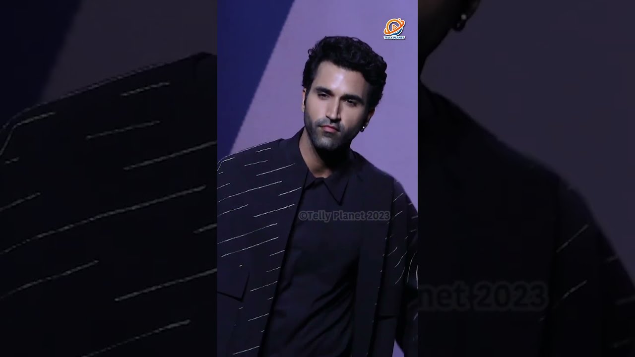 Gurfateh Pirzada Shines at Lakmé Fashion Week 2023 ✨