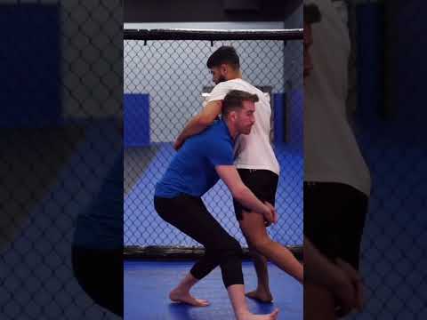 How To Wrestle BIGGER Opponents #mma #wrestling