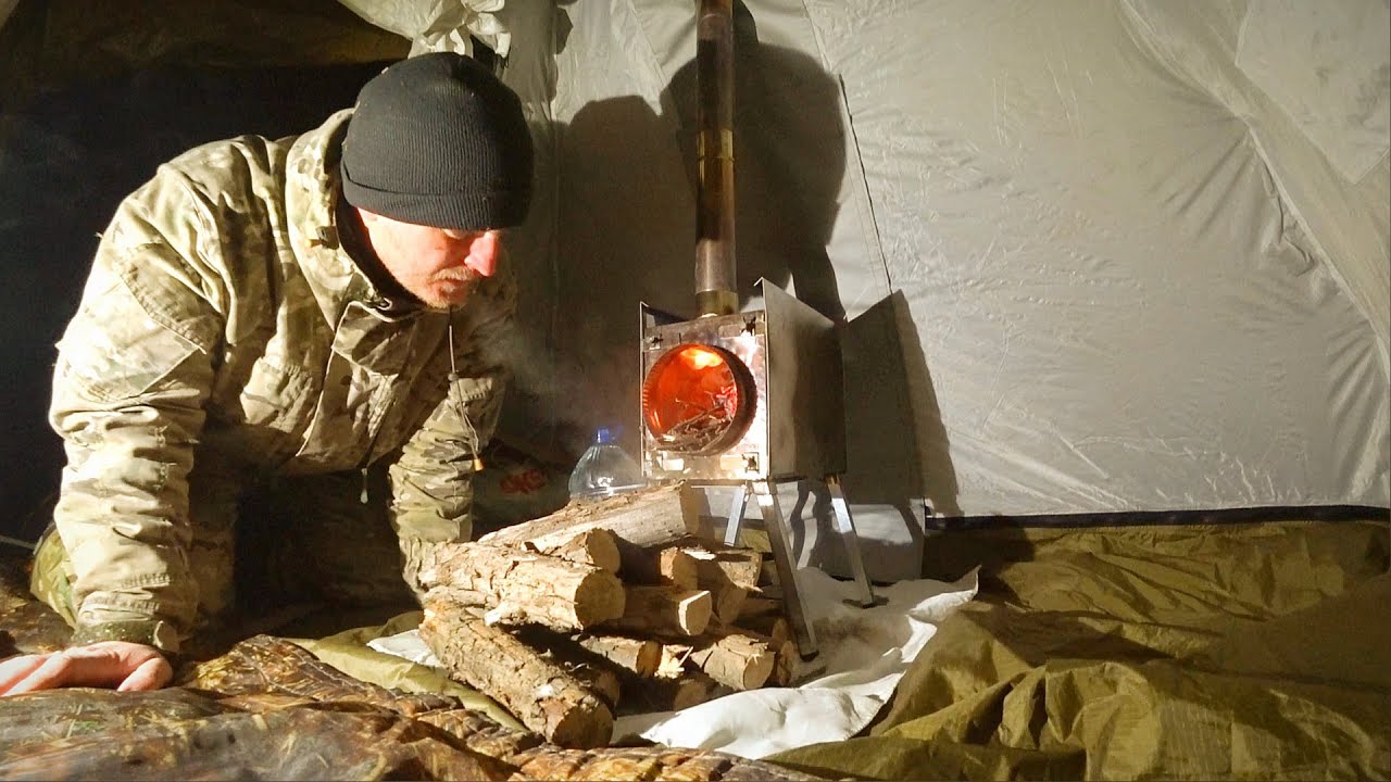 Зимняя рыбалка с ночёвкой в палатке: щука и окунь на жерлицы 🎣