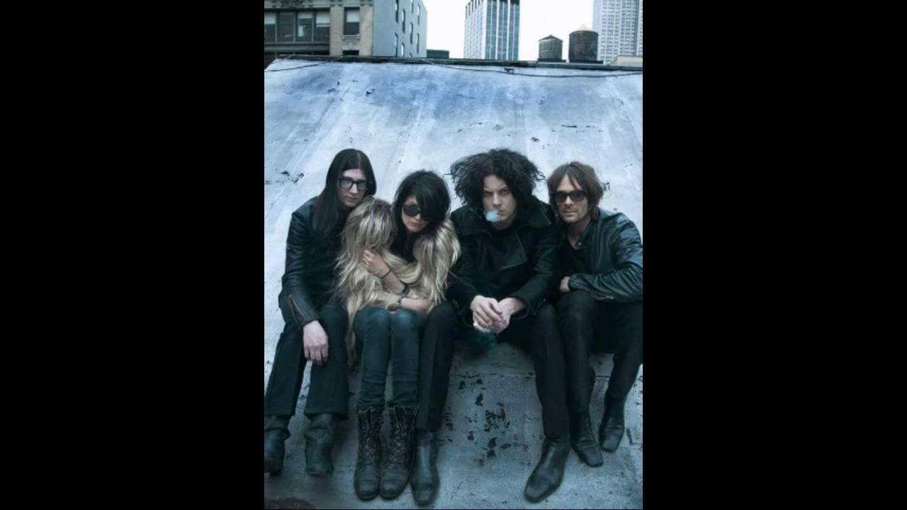 Hang You From The Heavens - The Dead Weather Lyrics