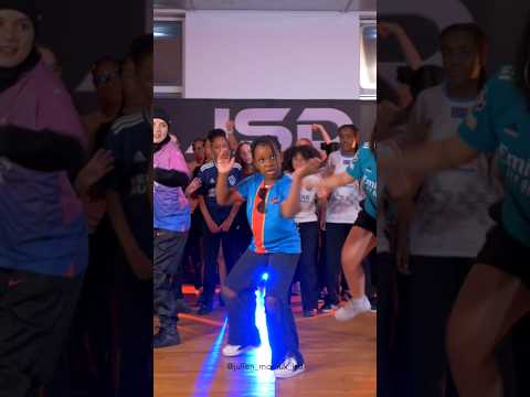 💙❤💛💨 #full #mhd #afrotrap #afrodance #jsdstudio #lieusaint #ponthierry dc @julienmoraux