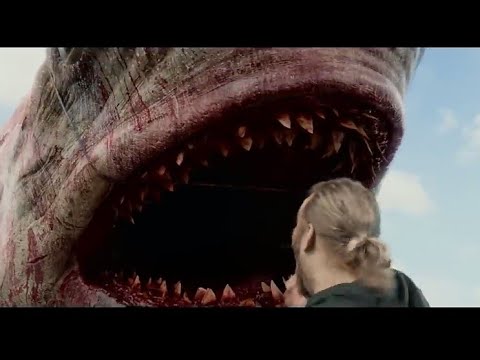 Meg attack to boat scene- The Meg movie(2018)