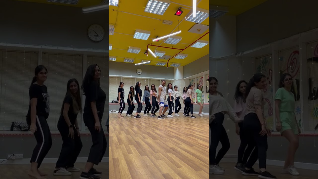 Bijli Dance Cover from Govinda Naam Mera ✨