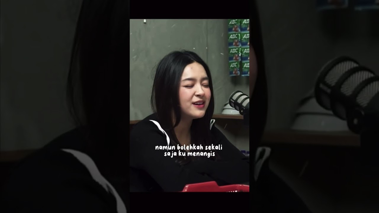 RUNTUH - ECA featuring PRAZ TEGUH