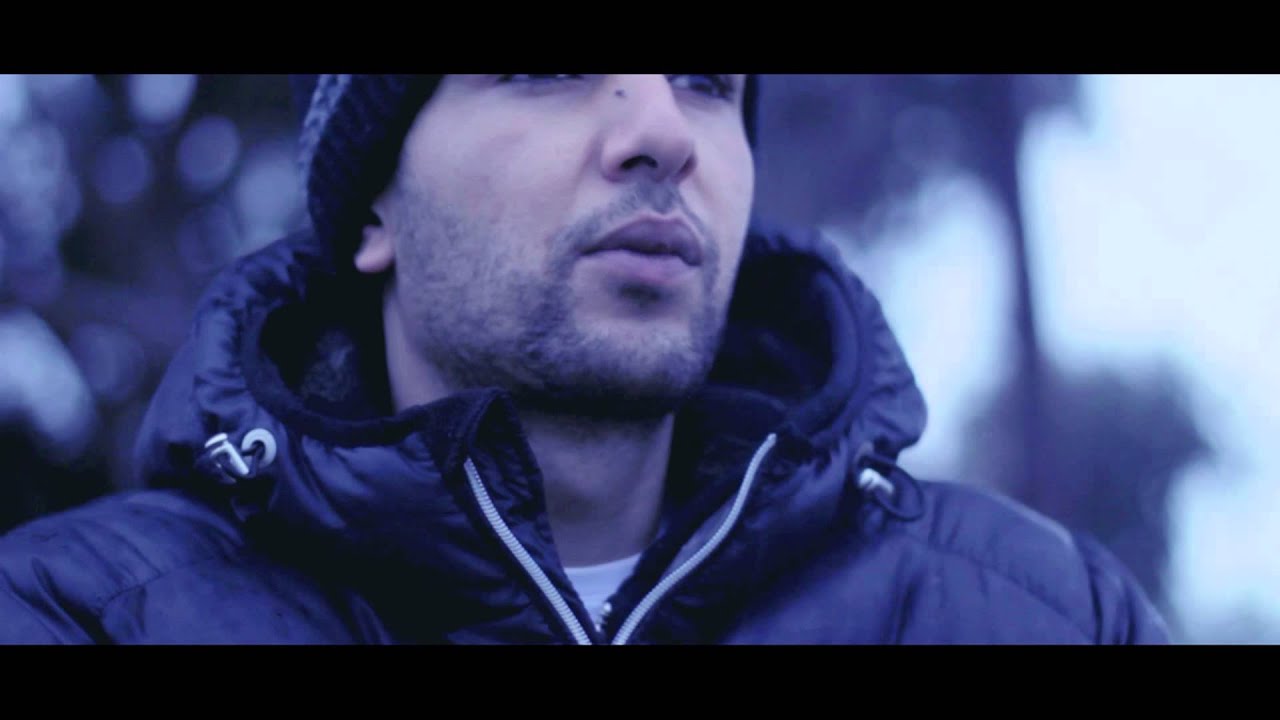 Madou Mc - 7ass Bik (J'sauve ma vie) | Official Music Video (2013) 🎶