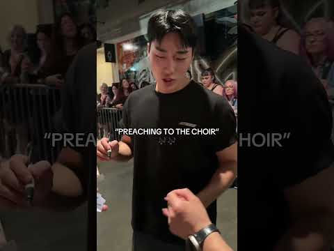 san singing kpop demon hunters “your idol” in LA sendoff!