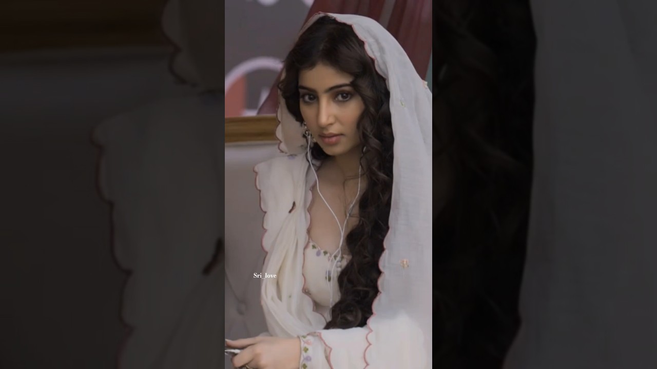 Sara Stars in Exciting Bollywood Movie with Ranveer Singh π¬