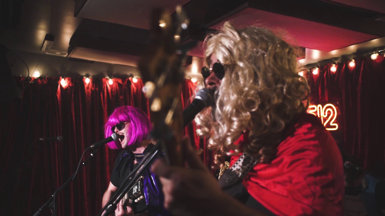 The Mammoths - "All In My Head" | A Do512 Lounge Session