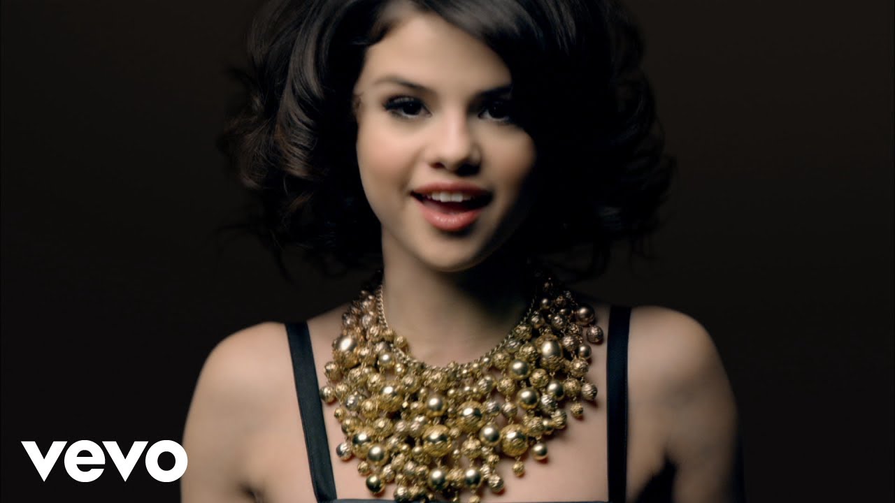 Selena Gomez & The Scene - Naturally (HD Video) 🎶