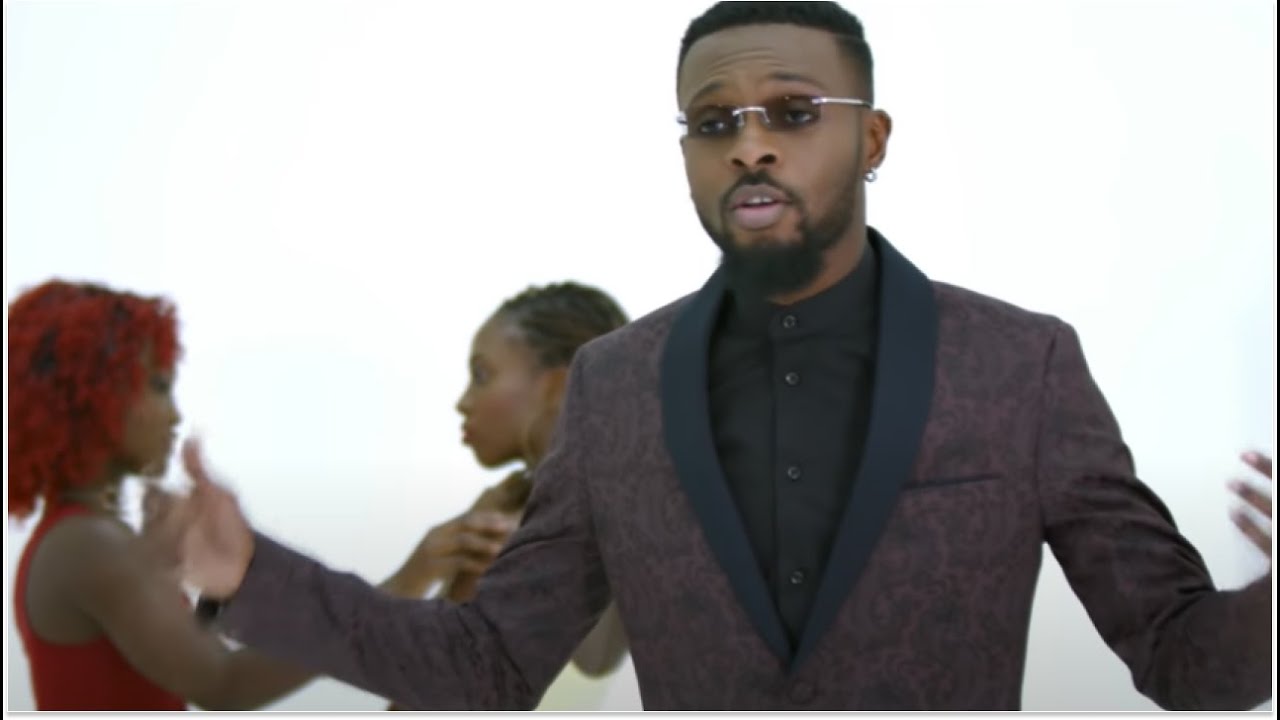 Héritier Wata - Affection (Official Video)