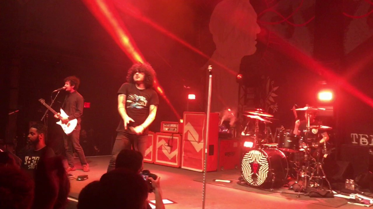 AT THE DRIVE-IN Pattern Against User LIVE