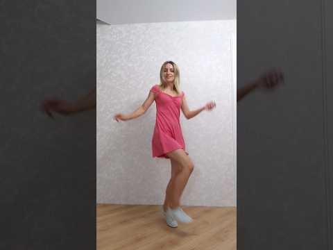 Давай сбежим Искорки #shorts #respect #dance #dancer #shuffle #танцы #shortsdance #hit #хит #music