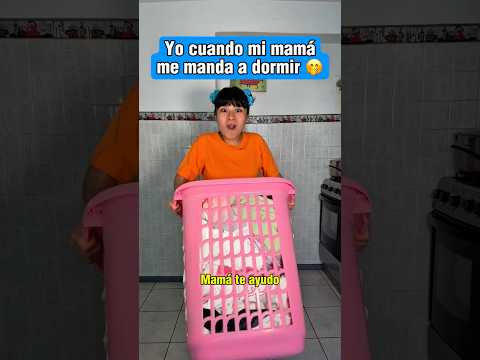 Distrayendo a mamá 🤭💕🤣 #shorts #humor #tiktokvideo #comedia #Funny #latina #fyp