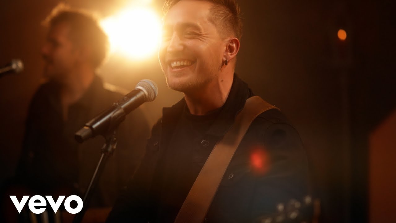 Danny Smoke - Carina 🎶 Official Music Video | Stream & Download Now