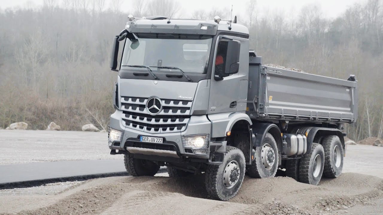 Mercedes-Benz Arocs 8x8 Off-Road Test 🚚