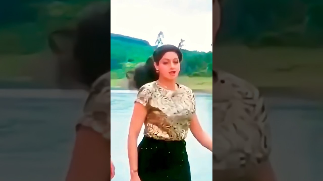 Girl Alone, Yet Unstoppable ❤️ | Waqt Ki Awaaz Movie Song