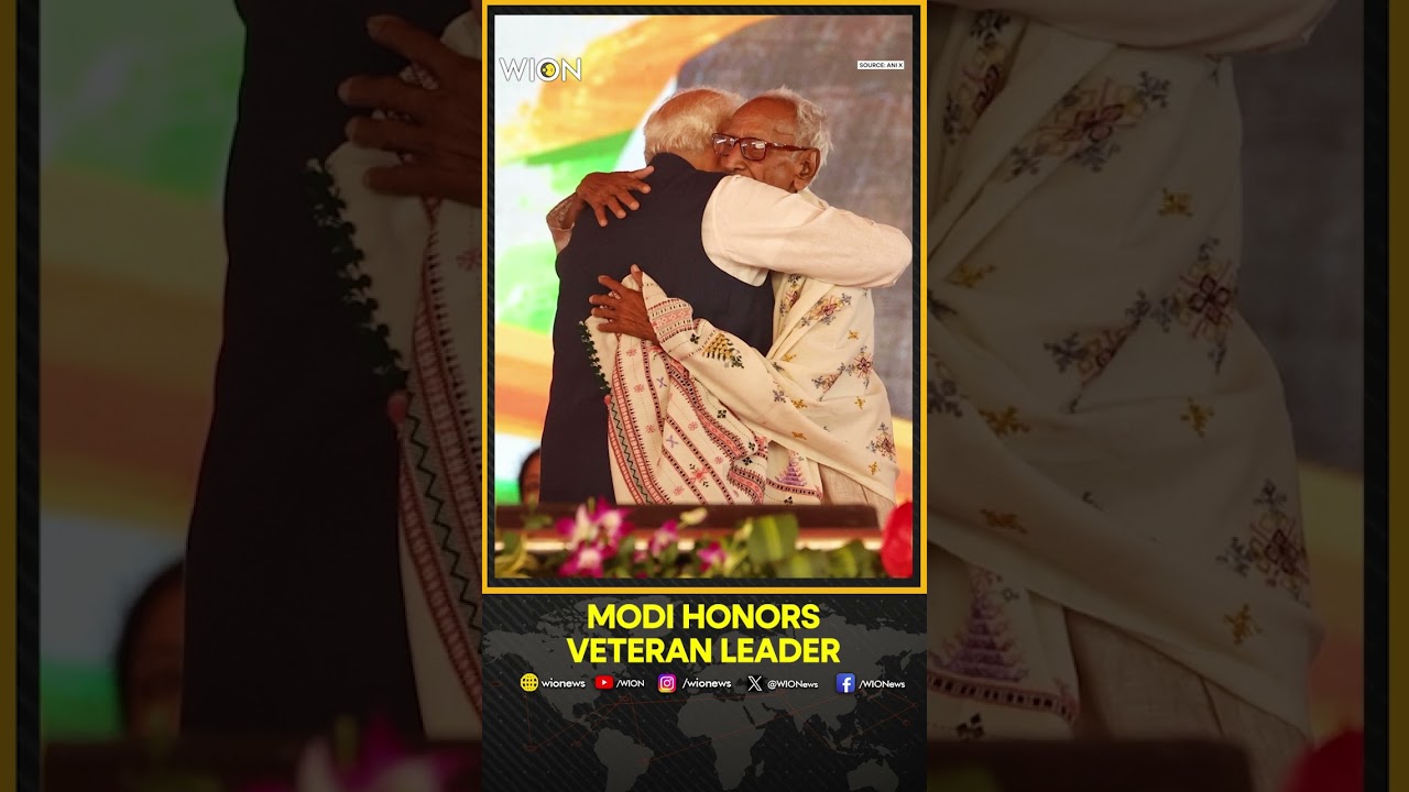 PM Modi Touches Makhanlal Sarkar’s Feet During Bengal Oath Ceremony | WION SHORTS
