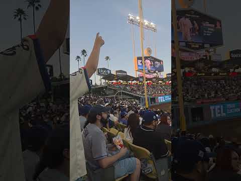 Starting The Wave #dodgers #mlb #baseball #dodgerstadium #itfdb