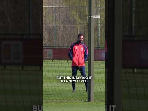 Ruben Amorim watches Man Utd training from afar... 🔭