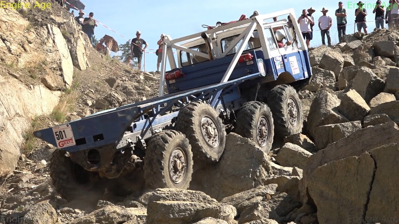 Old 8x8 Tatra Truck vs Terrain ๐