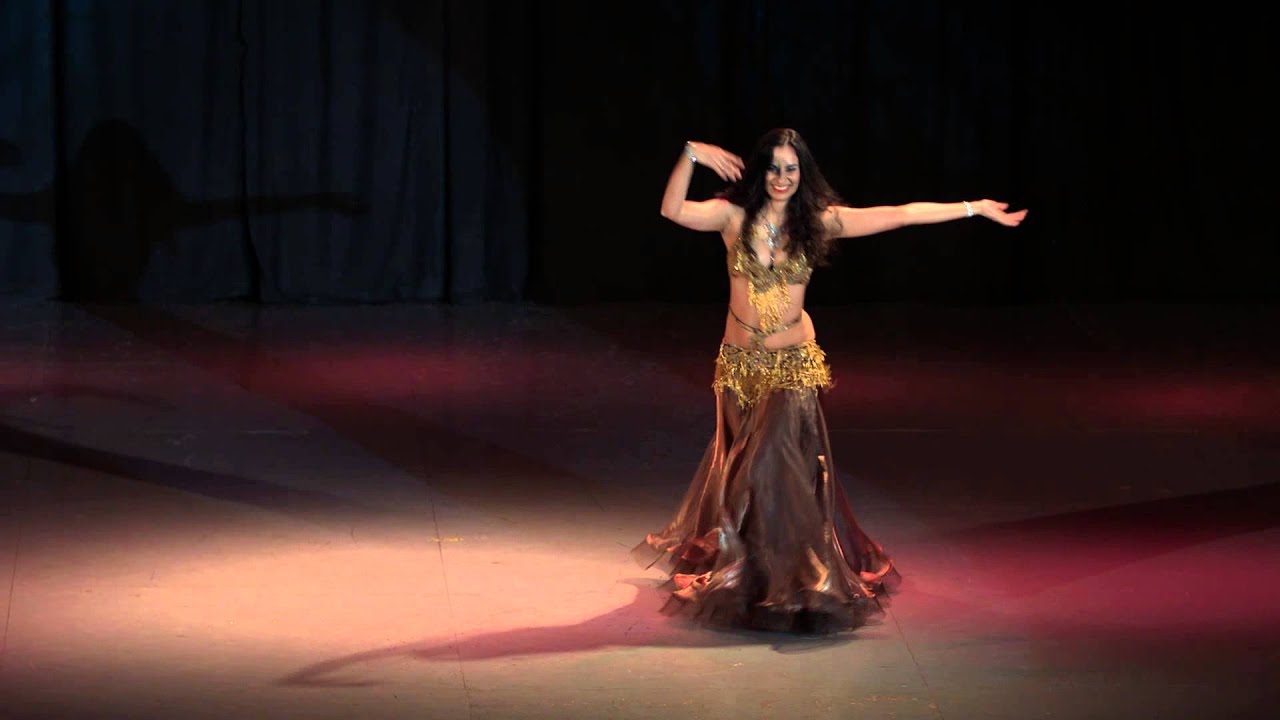 Enchanting Belly Dance Performance by Oksana Makarenko 🌙