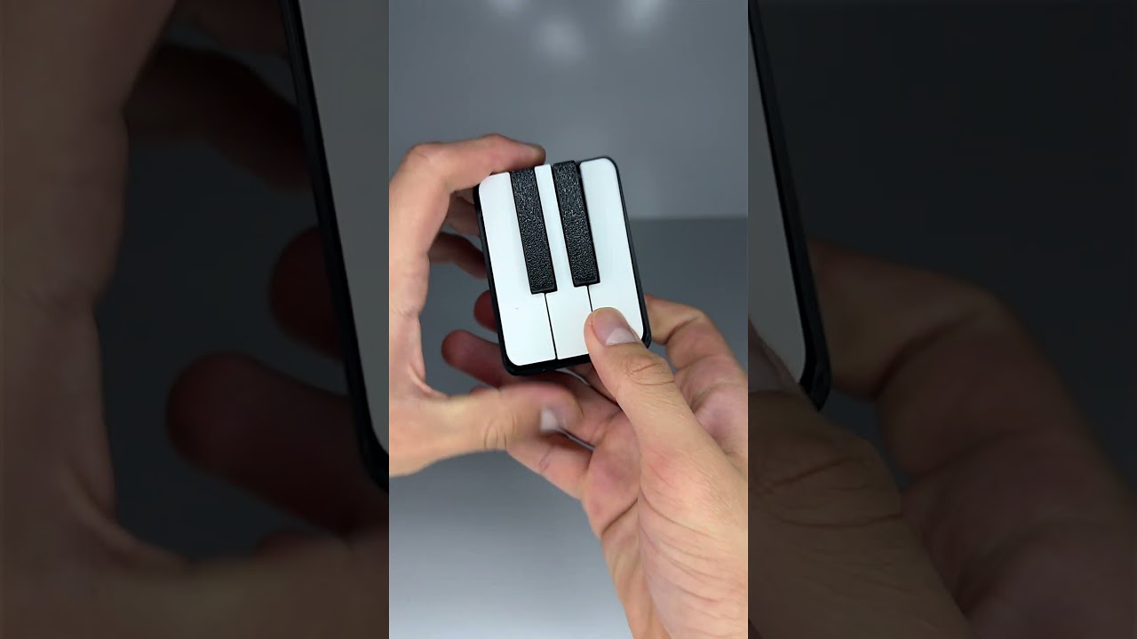 3D Printed Piano Keyboard Switch Fidget Keychain