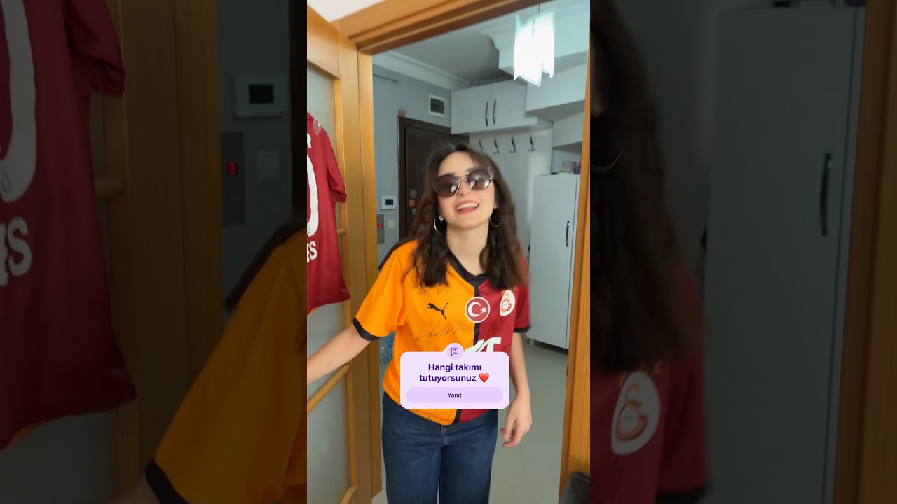 Bak Kapıda: Zeynep ve Hiranur'un 10 Numara Anı! ❤️🥰