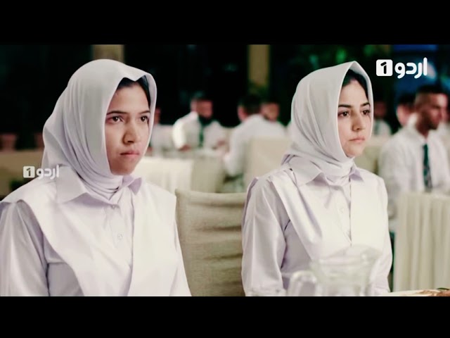 Hilarious Cocktail Scene from 'Aik Thi Marium' featuring Sanam Baloch ✨