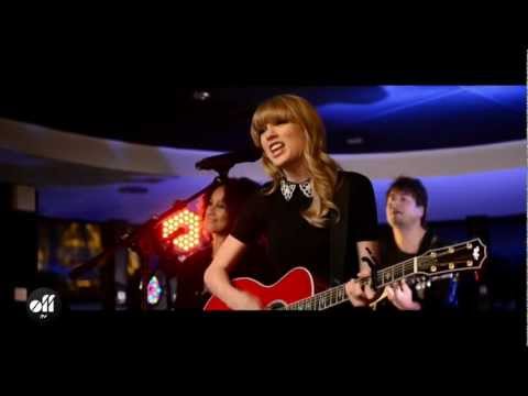 OFF LIVE - Taylor Swift "Red" Live On The Seine, Paris