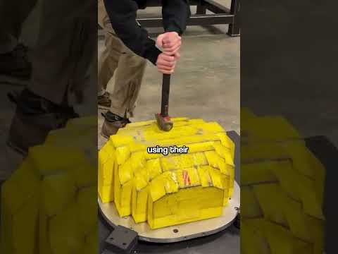 Real-Life Thor’s Hammer Experiment ⚡🔨